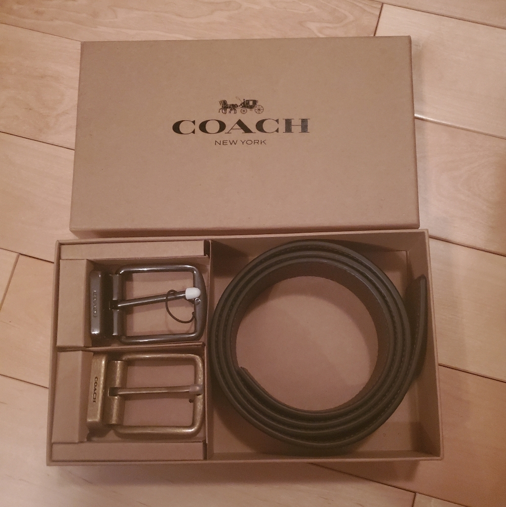 Coach leather belt box set